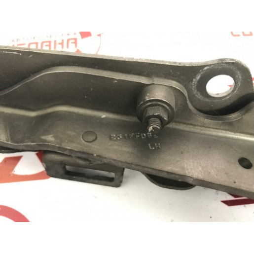 Петля капота ліва Jaguar XF 2008-2015 C2Z23424